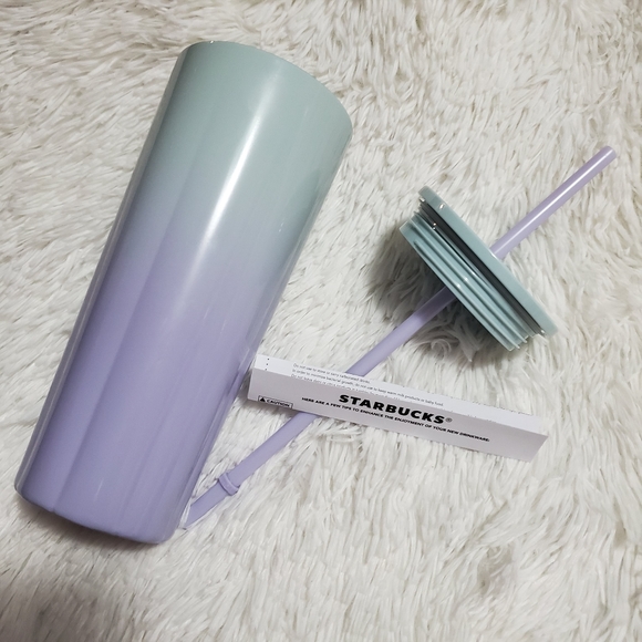 Starbucks 2021 Valentine's Ombre Cold Cup - Picture 4 of 7
